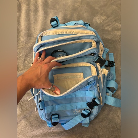 Light Blue 25L Wolf Pak Backpack - Picture 2 of 4
